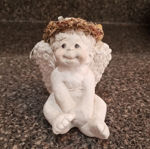 Baby angel figurine